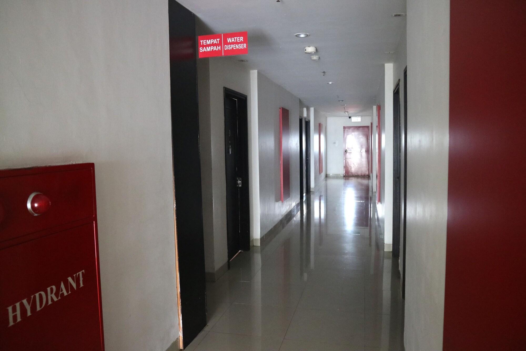 Amaris Hotel Dr. Susilo Grogol Jakarta Extérieur photo