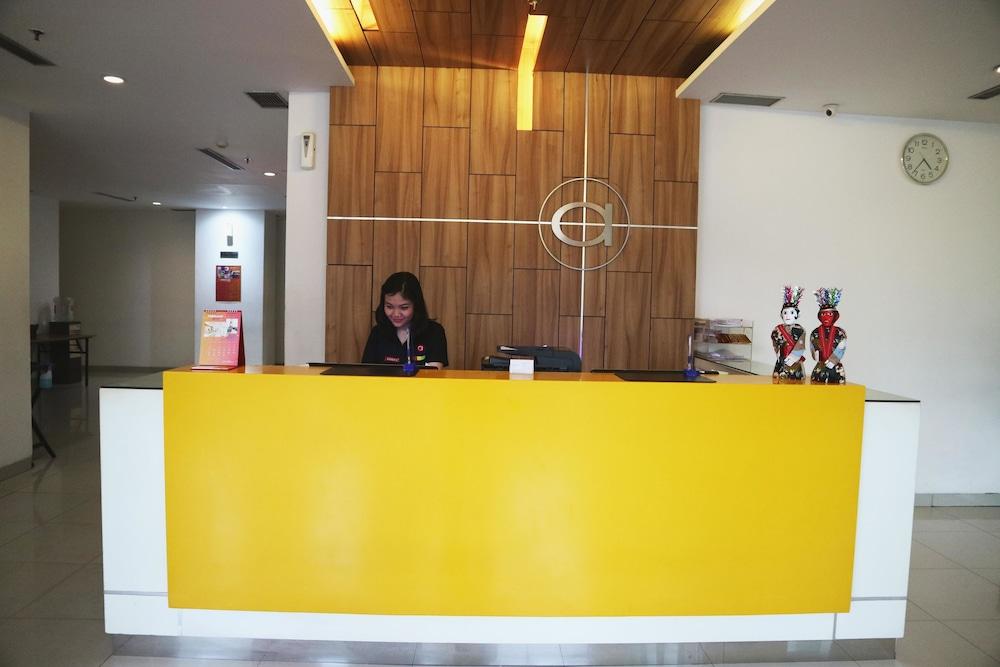 Amaris Hotel Dr. Susilo Grogol Jakarta Extérieur photo